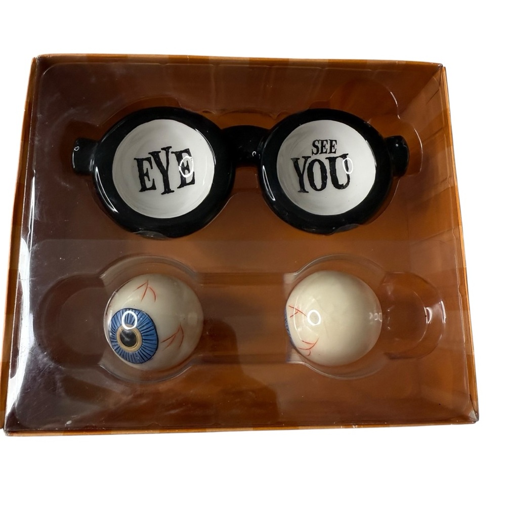 Department 56 Halloween Eye See You Glasses Soap Dish with Eyeball Soaps 56.